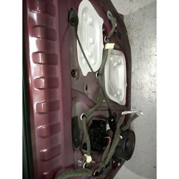 Recambio de puerta delantera derecha para renault scenic iii grand dynamique referencia OEM IAM   