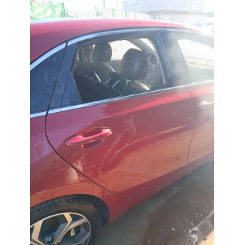 Recambio de puerta trasera derecha para kia ceed (cd) 1.4 t-gdi referencia OEM IAM 77004J7000  