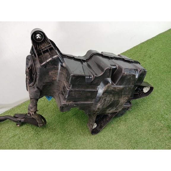 Recambio de deposito adblue para opel combo e tour / life (k9) 1.5 referencia OEM IAM 9817601880  12.000km