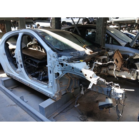 Recambio de carroceria para mercedes-benz clase a (w176) a 200 cdi / d (176.008) referencia OEM IAM   