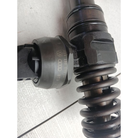 Recambio de inyector para audi a3 (8p) 1.9 tdi referencia OEM IAM 0986441509  038130079GX