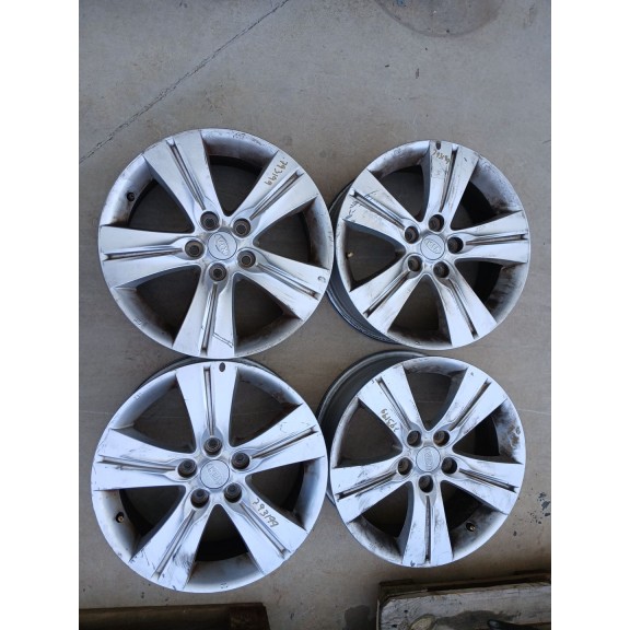 Recambio de juego llantas para kia sportage iii (sl) 1.7 crdi referencia OEM IAM 61/2JX17ET35 X4 529103U200