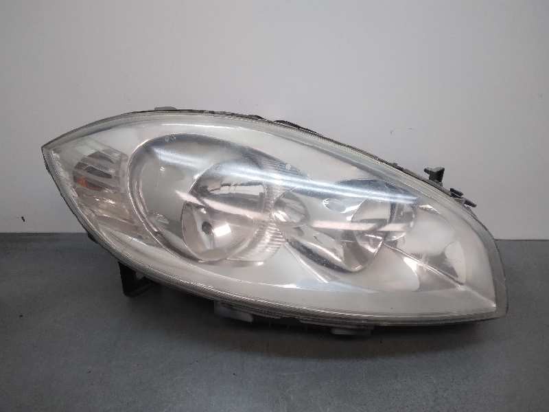 Recambio de faro derecho para fiat linea (110) 1.3 16v jtd cat referencia OEM IAM 51776317 45220999 