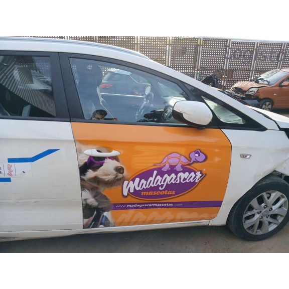 Recambio de puerta delantera derecha para kia carens iv 1.7 crdi referencia OEM IAM   