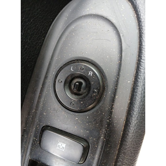 Recambio de retrovisor derecho para kia carens iv 1.7 crdi referencia OEM IAM   