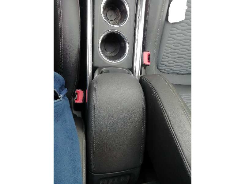 Recambio de apoyabrazos central para opel zafira tourer excellence referencia OEM IAM   