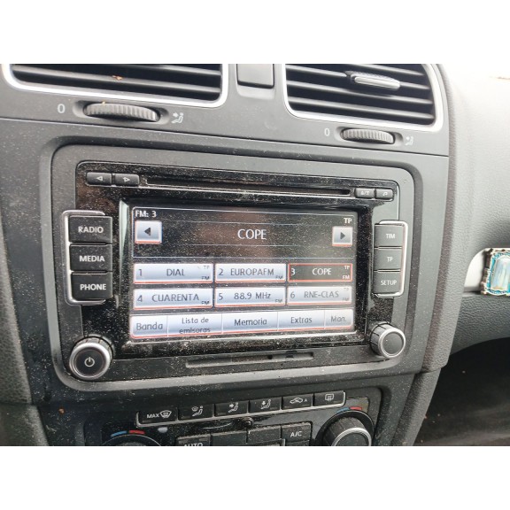 Recambio de sistema audio / radio cd para volkswagen golf vi (5k1) 1.6 tdi referencia OEM IAM   