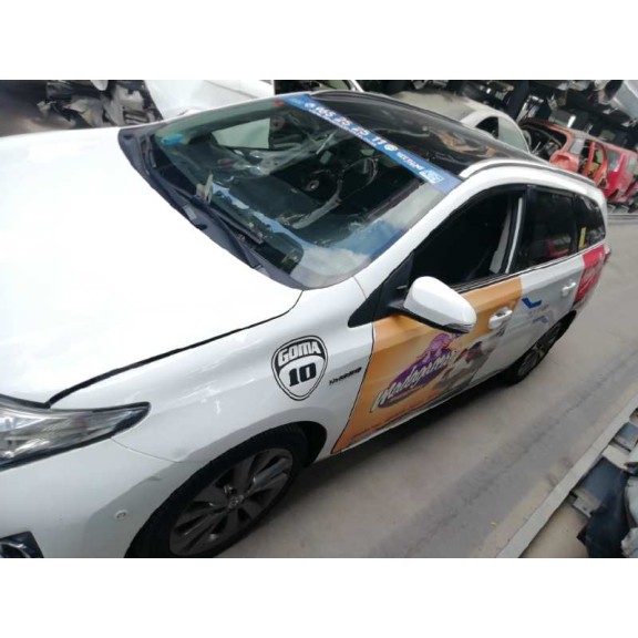 toyota auris touring sports (e18) del año 2013