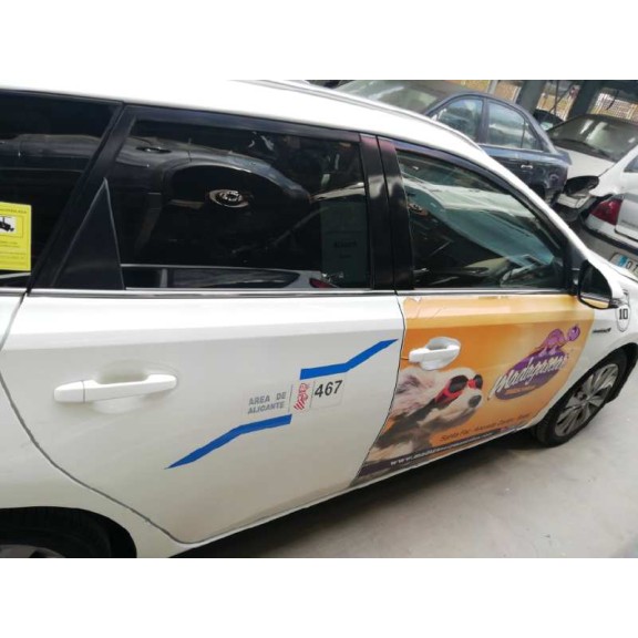 toyota auris touring sports (e18) del año 2013