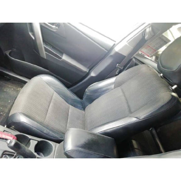 toyota auris touring sports (e18) del año 2013