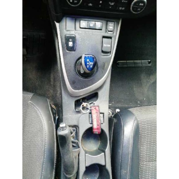 toyota auris touring sports (e18) del año 2013