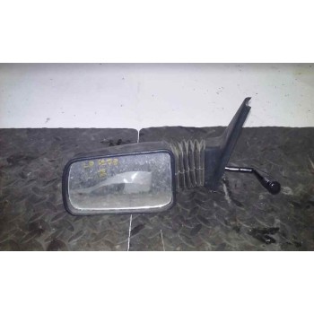 Recambio de retrovisor izquierdo para peugeot 205 berlina 1.4 referencia OEM IAM  MANUAL NEGRO