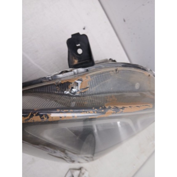 Recambio de faro izquierdo para omoda 5 referencia OEM IAM 605000530AA DAÑADO inferior