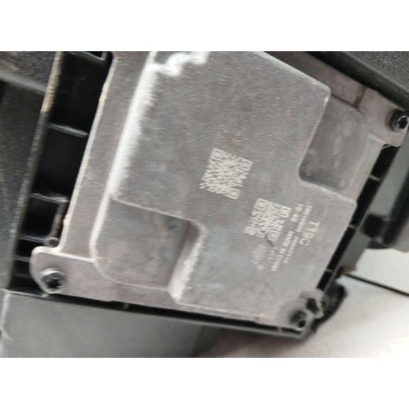 Recambio de faro izquierdo para omoda 5 referencia OEM IAM 605000530AA DAÑADO inferior