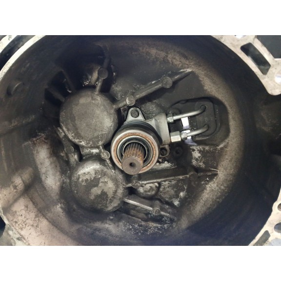 Recambio de caja cambios para kia optima business referencia OEM IAM SH93JF 6V 197.361KM 