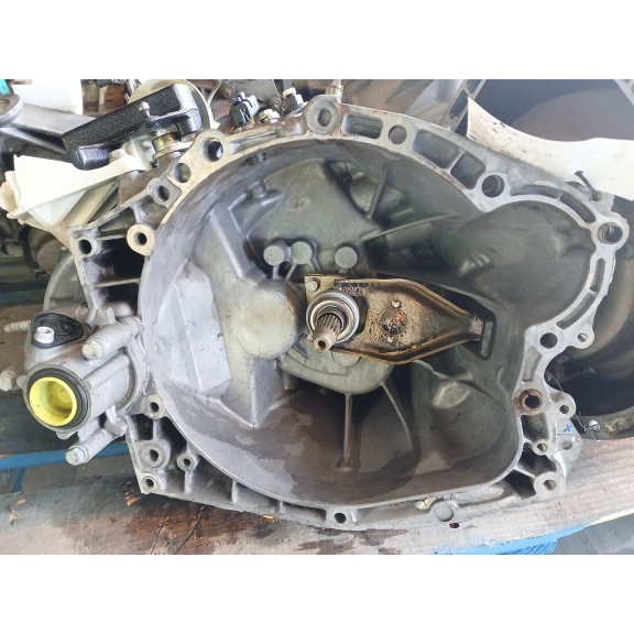 Recambio de caja cambios para peugeot 307 (s1) xt referencia OEM IAM 20DM39 B 180.000KM