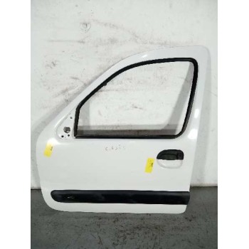 PUERTA DELANTERA IZQUIERDA CON ALGUN ROCE 