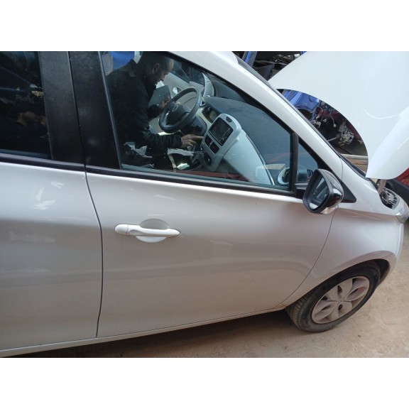 Recambio de puerta delantera derecha para renault zoe (bfm_) zoe referencia OEM IAM   