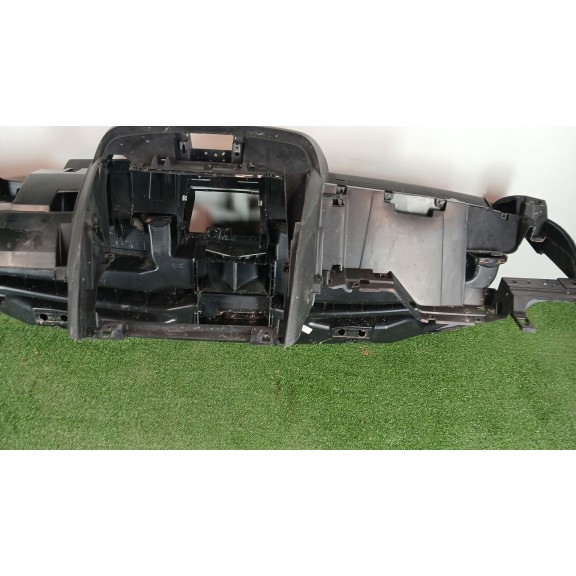 Recambio de salpicadero para peugeot boxer furgoneta 2.2 bluehdi 140 referencia OEM IAM 1684711680  