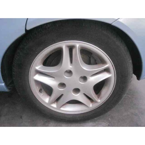 citroën xsara berlina del año 2002