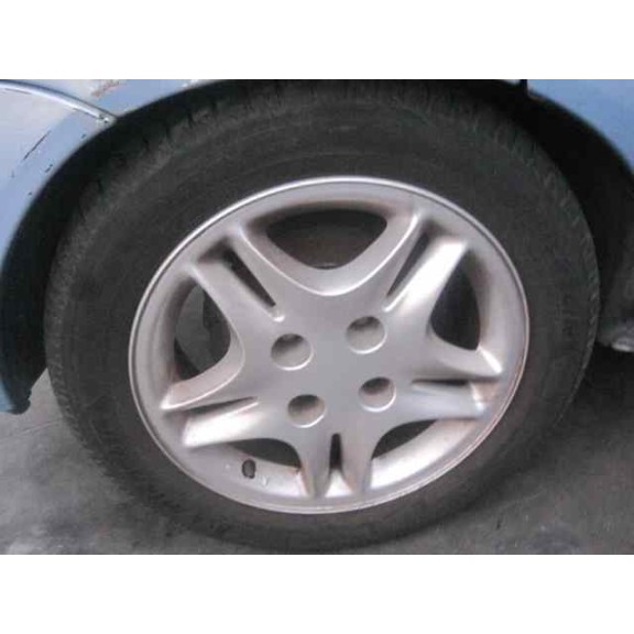 citroën xsara berlina del año 2002