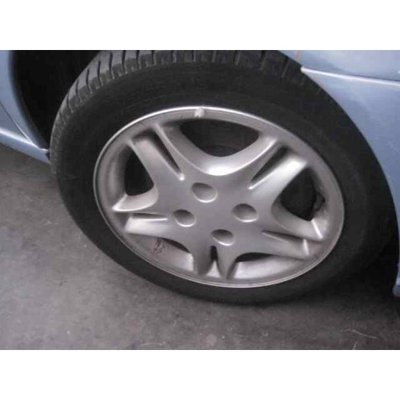 citroën xsara berlina del año 2002