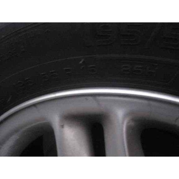 citroën xsara berlina del año 2002