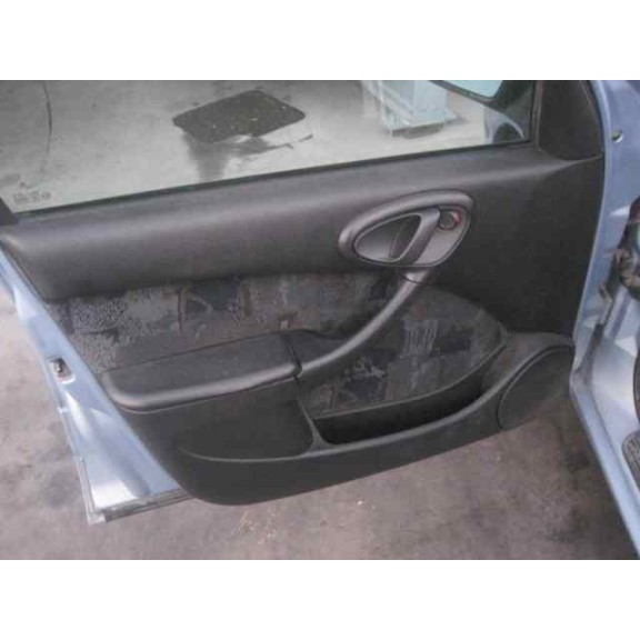 citroën xsara berlina del año 2002