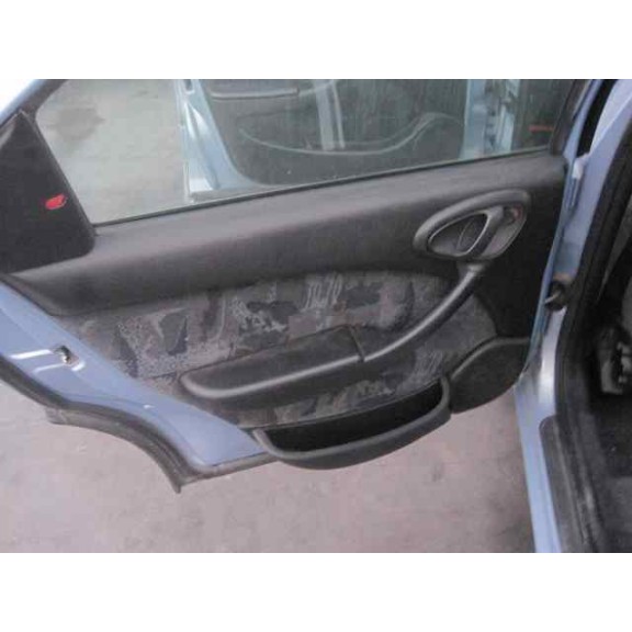 citroën xsara berlina del año 2002