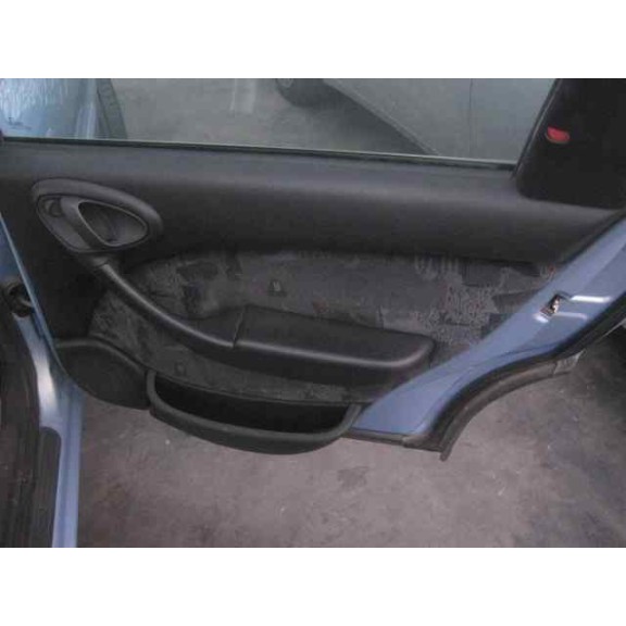 citroën xsara berlina del año 2002