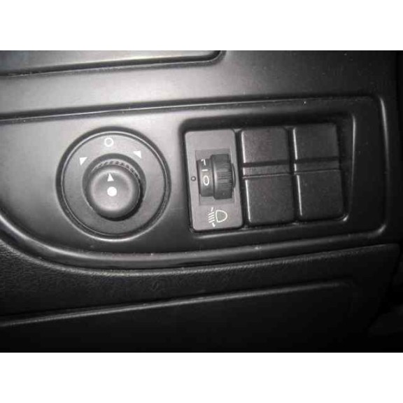 citroën xsara berlina del año 2002