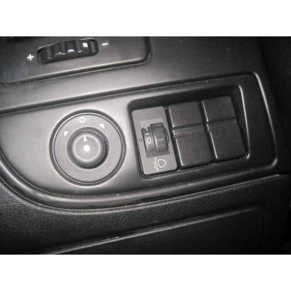 citroën xsara berlina del año 2002