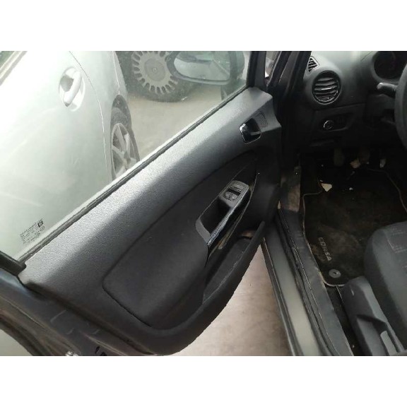 opel corsa d del año 2014