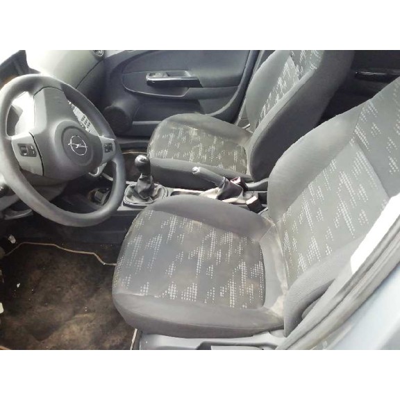 opel corsa d del año 2014