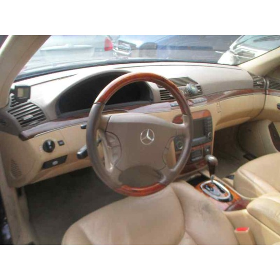 mercedes-benz clase s (w220) berlina del año 2004