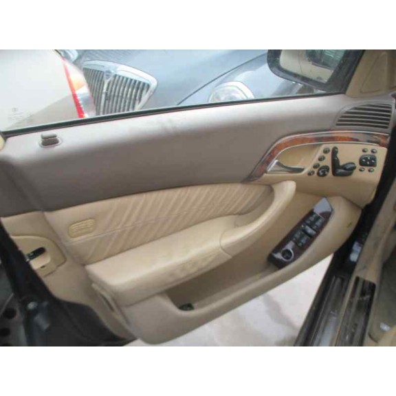 mercedes-benz clase s (w220) berlina del año 2004