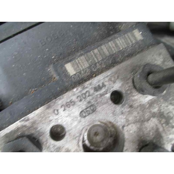 mercedes-benz clase s (w220) berlina del año 2004