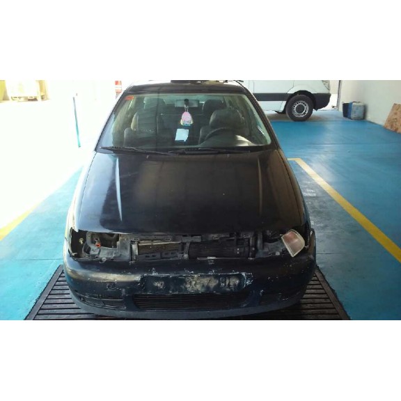 volkswagen polo berlina (6n1) del año 1996