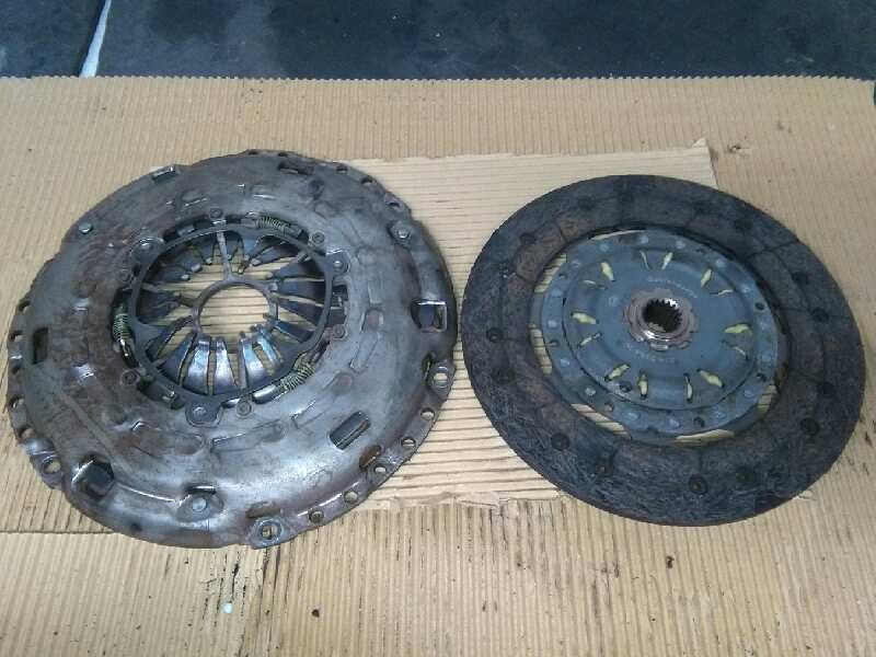 Recambio de kit embrague para opel astra h berlina 1.9 cdti referencia OEM IAM   DISCO Y MAZA LUK