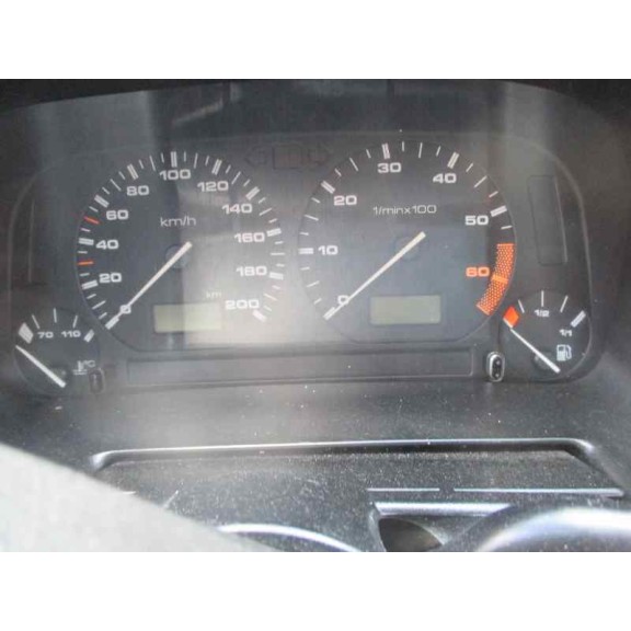 volkswagen polo berlina (6n1) del año 1996