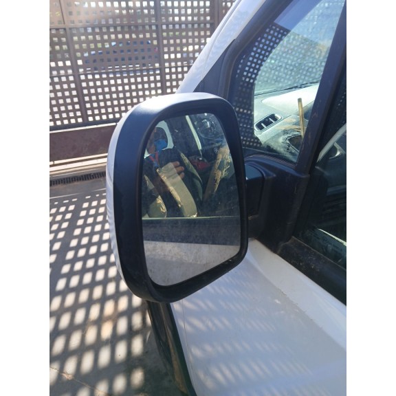 Recambio de retrovisor izquierdo para peugeot rifter 1.5 bluehdi 100 referencia OEM IAM   