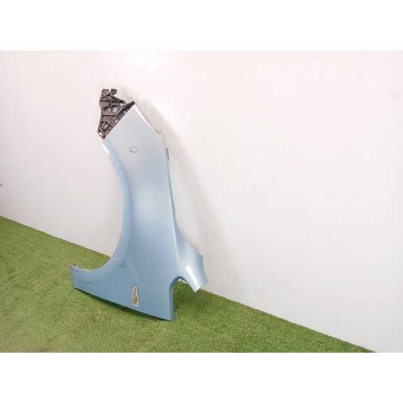 Recambio de aleta delantera izquierda para opel astra j (p10) 2.0 cdti (68) referencia OEM IAM 13390002  