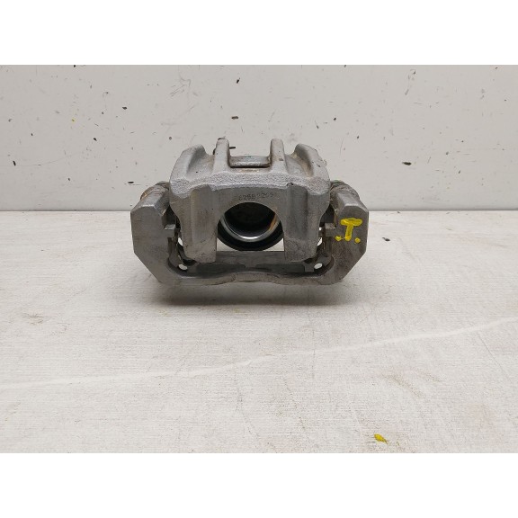 Recambio de pinza freno delantera derecha para omoda 5 referencia OEM IAM 3501ACN 204004351AA 4702Y326