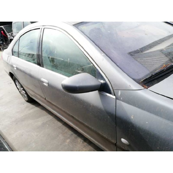 peugeot 607 (s1) del año 2001