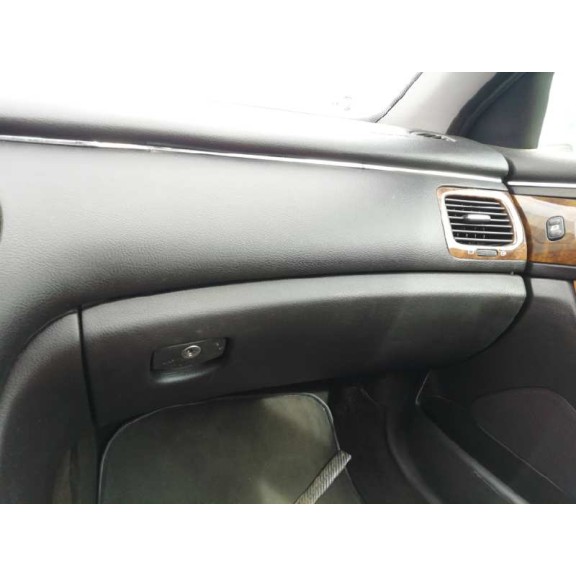 peugeot 607 (s1) del año 2001