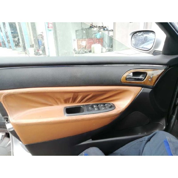 peugeot 607 (s1) del año 2001