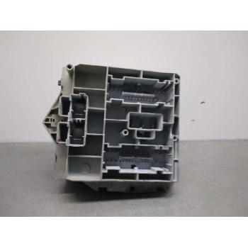 Recambio de caja reles / fusibles para fiat punto berlina (188) 1.2 8v active referencia OEM IAM 46835597  