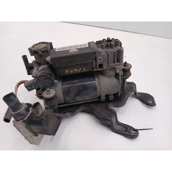Recambio de bomba suspension para mercedes-benz clase cls (w219) 320 cdi (219.322) referencia OEM IAM 2113200304  