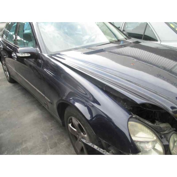 mercedes-benz clase e (w211) berlina del año 2004