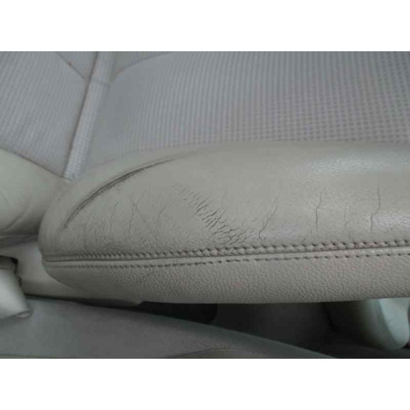 mercedes-benz clase e (w211) berlina del año 2004